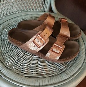 Rose Gold Steve Madden Birkenstock Like Sandals